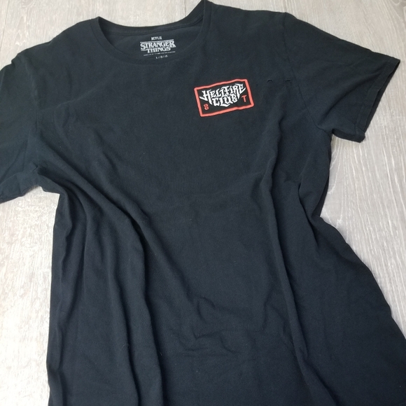 HellFire Club tshirt ( Stranger Things) - Picture 5 of 8